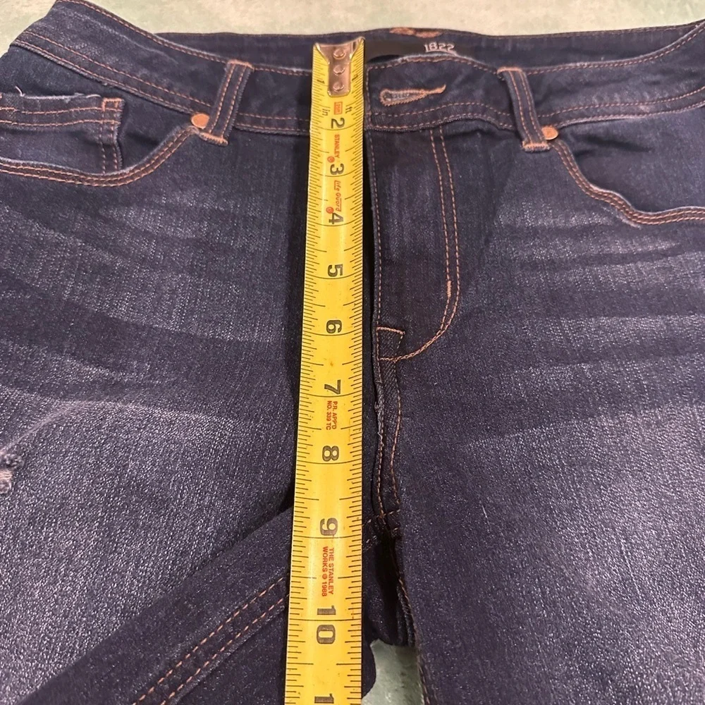 Women's Distressed 1822 Denim Shorts